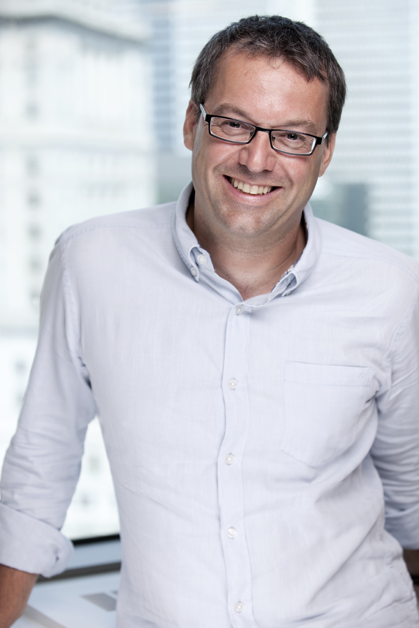 Moment Factory collabore à la transformation de l’aéroport international de Los Angeles