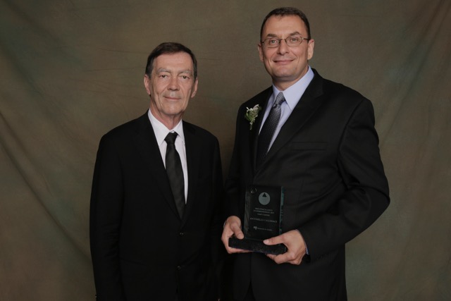 L’Université du Québec remet un Prix d’excellence à Antonello Callimaci