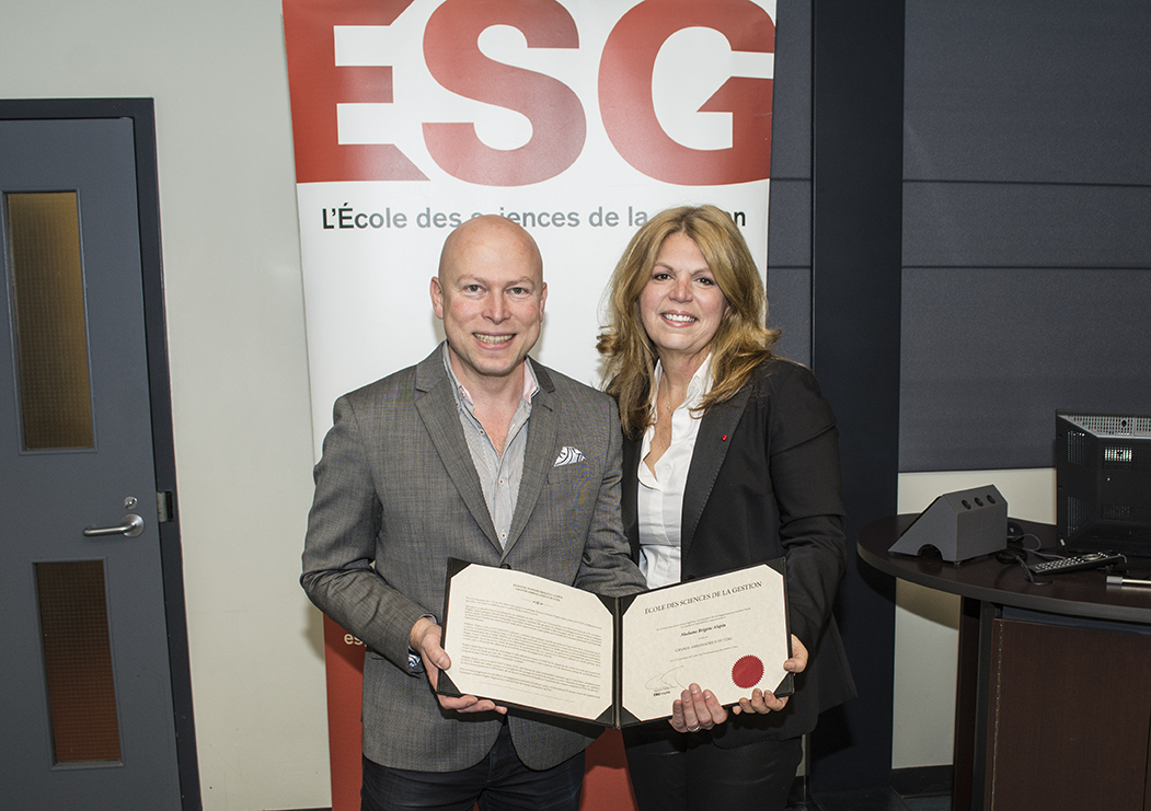 Madame Brigitte Alepin reçoit la distinction de Grande Ambassadrice de l’ESG