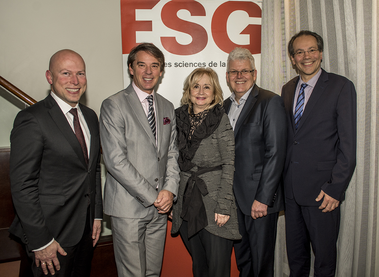 Cinq personnalités reçoivent la distinction « Grand Ambassadeur de l’ESG » pour leur contribution au rayonnement de l’École