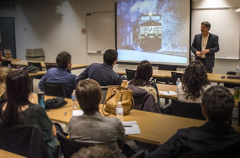 Doctorat honoris causa à Warren B. Powell