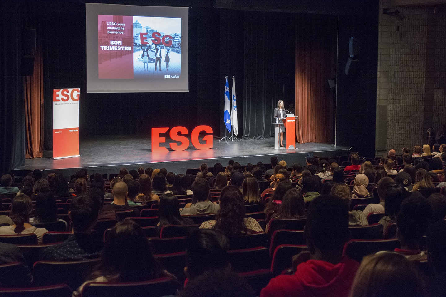 Rentrée ESG : la ministre responsable de l’Enseignement supérieur accueille les nouveaux étudiants