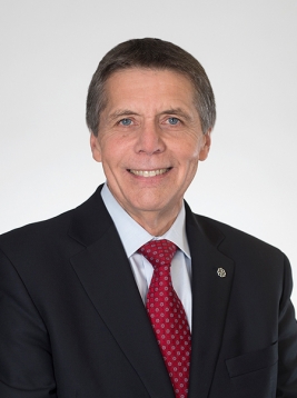 Le diplômé Pierre Desrochers, lauréat 2017 du prix Reconnaissance de l&rsquo;UQAM